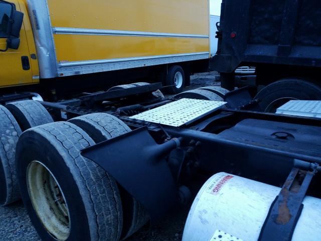 2007 Freightliner Conventional Columbia