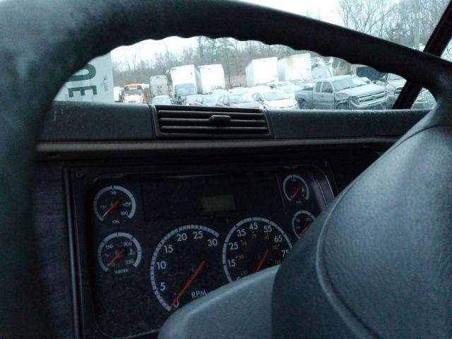 2007 Freightliner Conventional Columbia