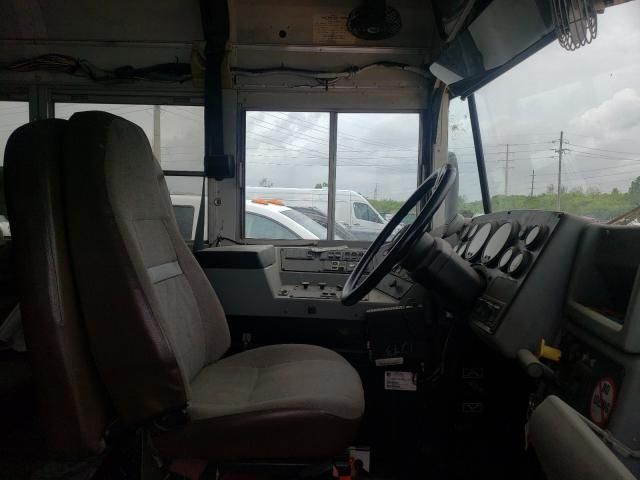 2006 Blue Bird School Bus / Transit Bus