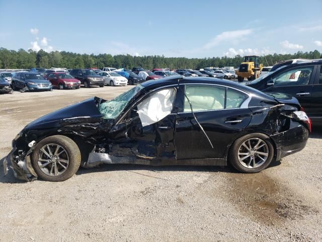 2017 Infiniti Q50 Premium