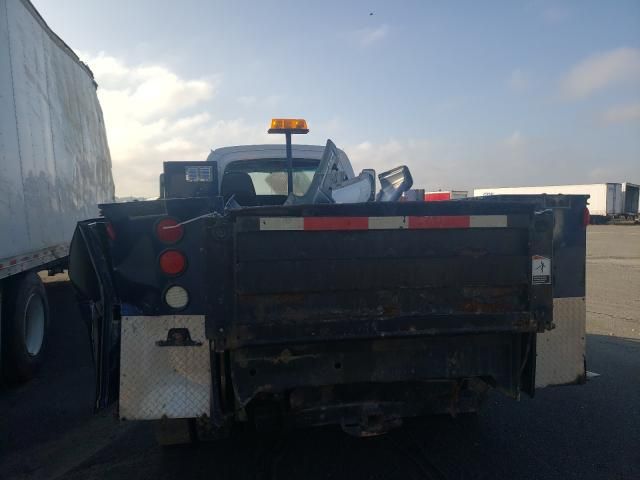 2004 Chevrolet C4500 C4C042