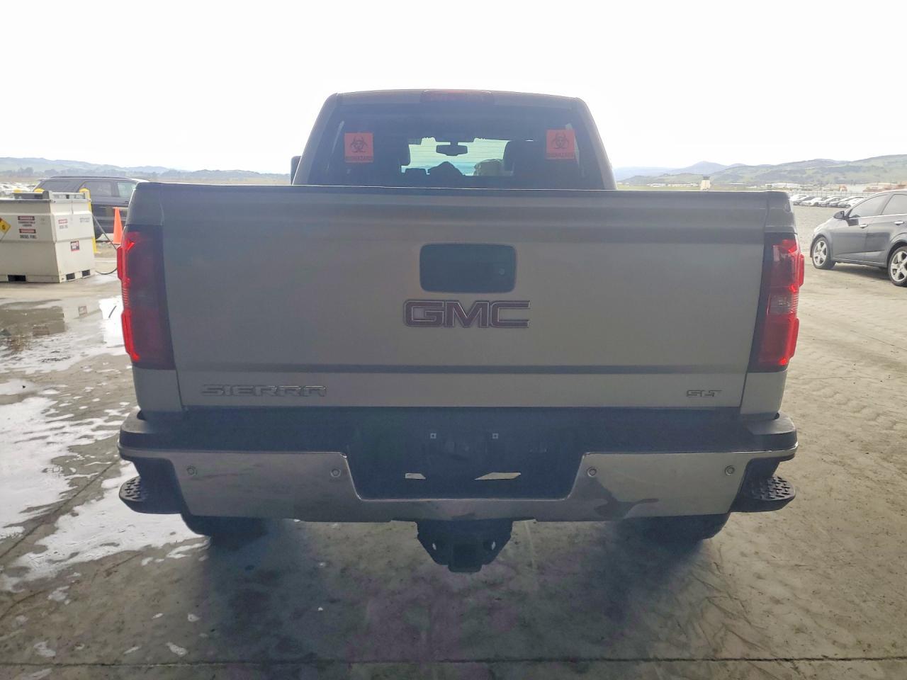 2015 GMC Sierra