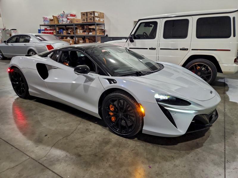 2025 Mclaren Automotive Artura