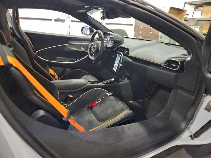 2025 Mclaren Automotive Artura