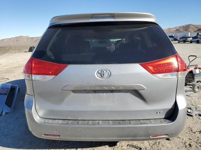 2011 Toyota Sienna LE