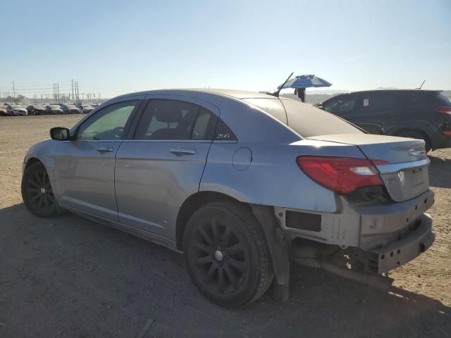 2013 Chrysler 200 Touring