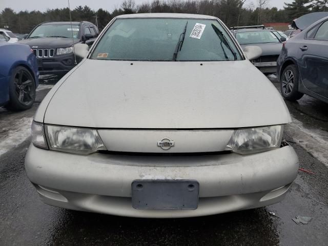 1999 Nissan Sentra Base