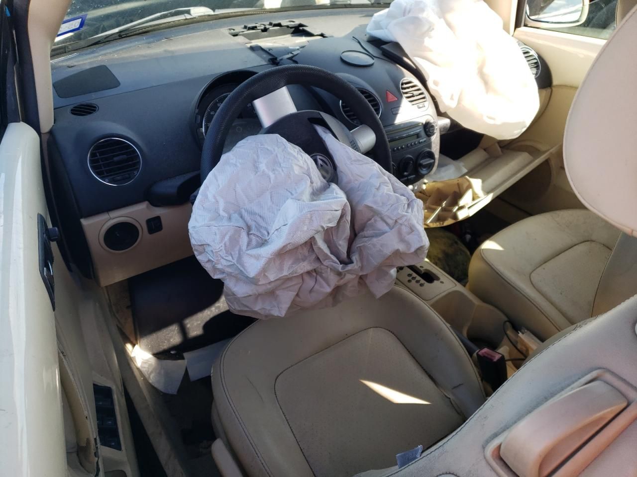 2006 Volkswagen New Beetle Convertible Option Package 1