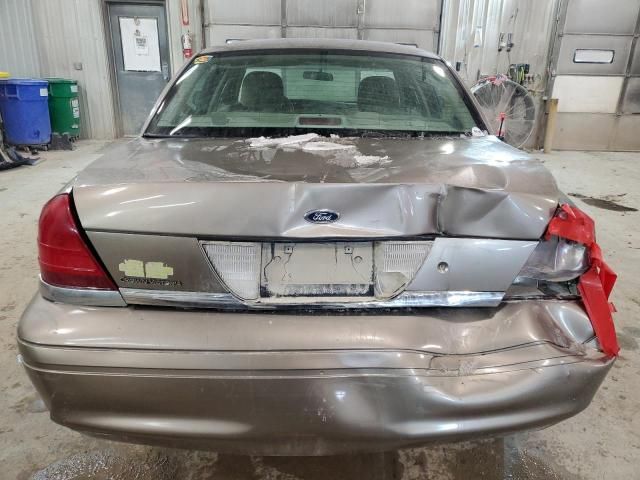 2004 Ford Crown Victoria