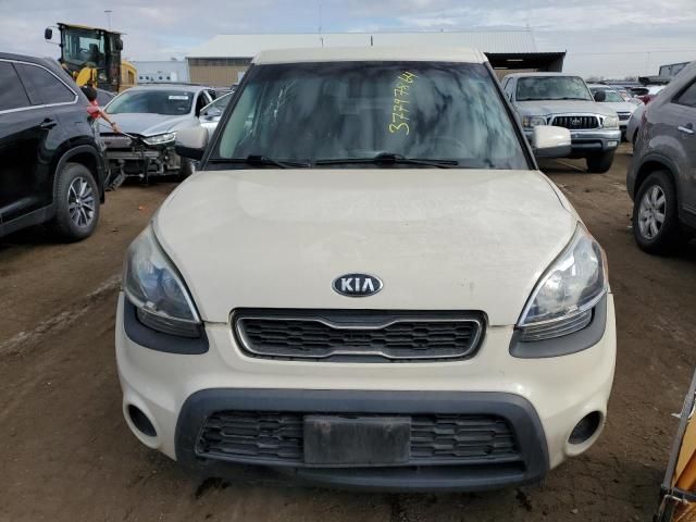 2013 KIA Soul +