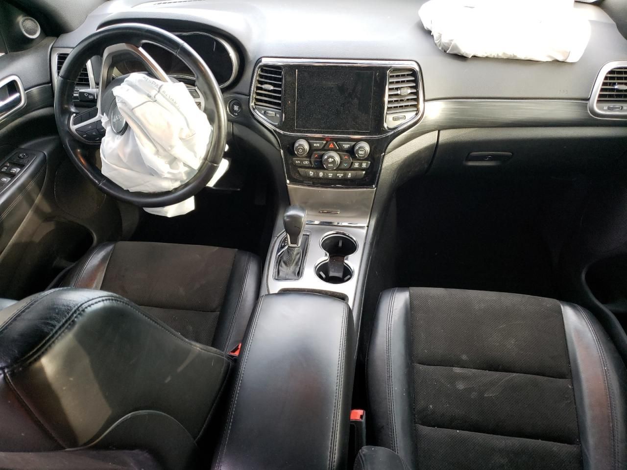 2020 Jeep Grand Cherokee Laredo