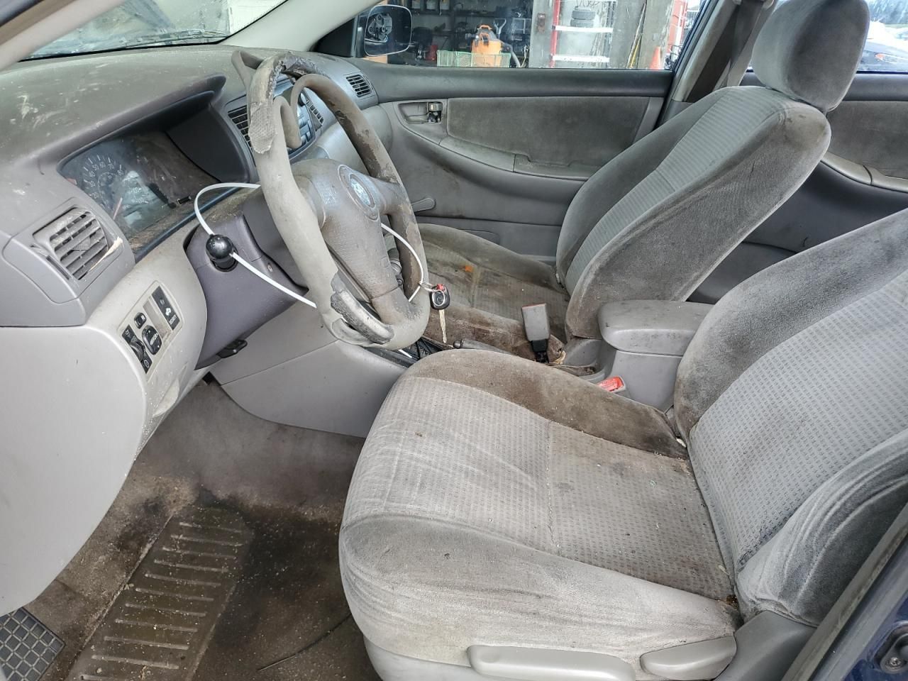 2005 Toyota Corolla ce