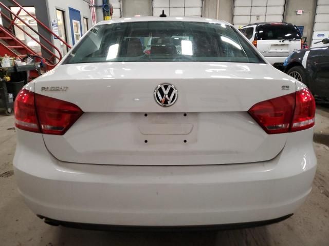 2013 Volkswagen Passat SE