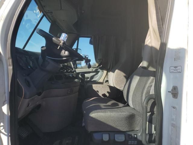 2015 Freightliner Cascadia 125