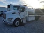 2010 Kenworth Construction T270