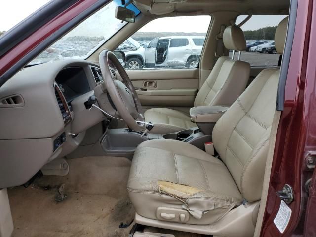 2002 Nissan Pathfinder LE