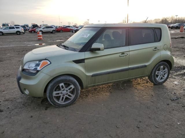 2011 KIA Soul +