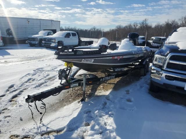 1999 Stratos Boat