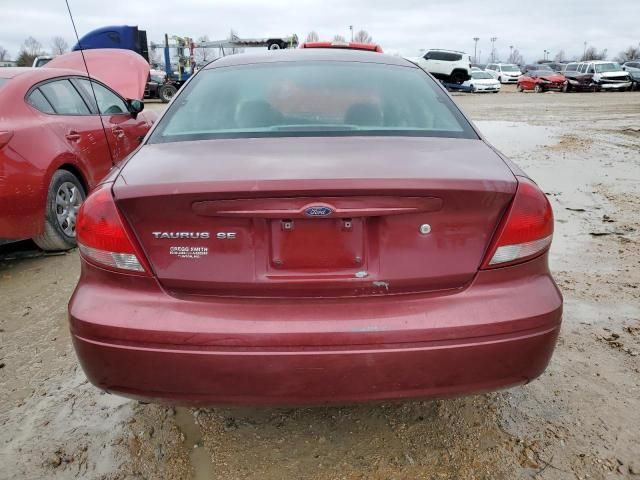 2005 Ford Taurus SE