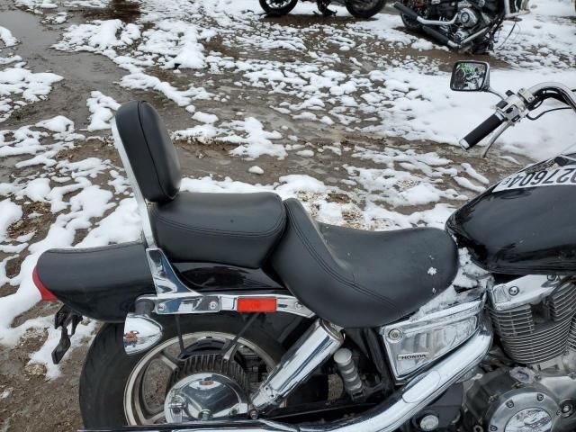 2005 Honda VT1100 C