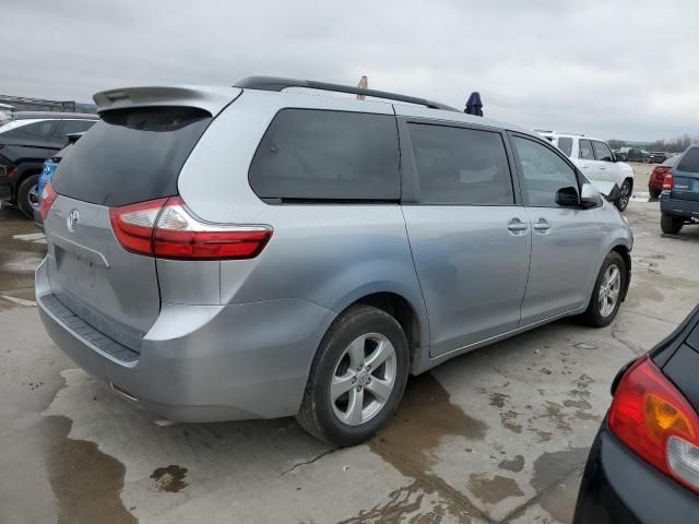 2015 Toyota Sienna LE