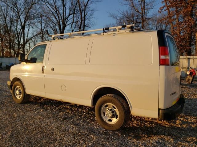 2017 Chevrolet Express G2500