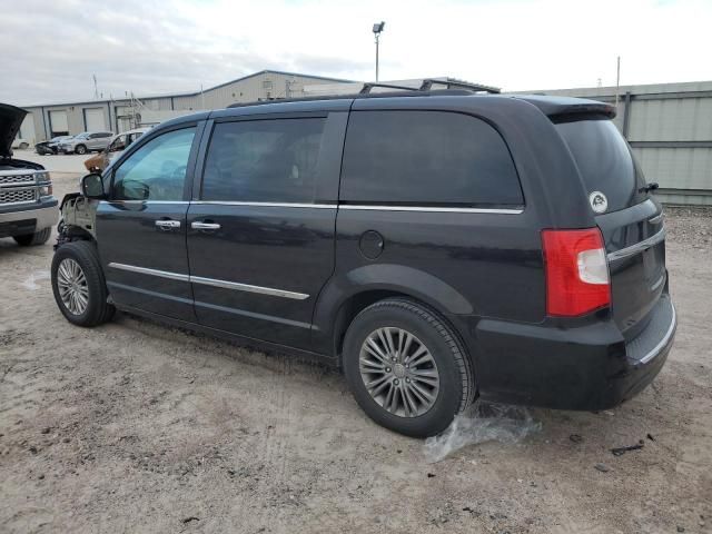 2014 Chrysler Town & Country Touring L