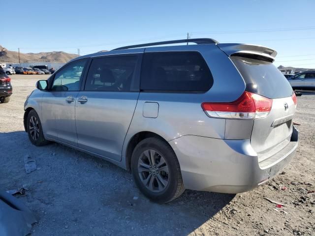 2011 Toyota Sienna LE