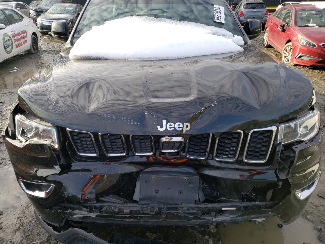 2020 Jeep Grand Cherokee Laredo
