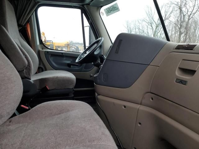 2018 Freightliner Cascadia 125