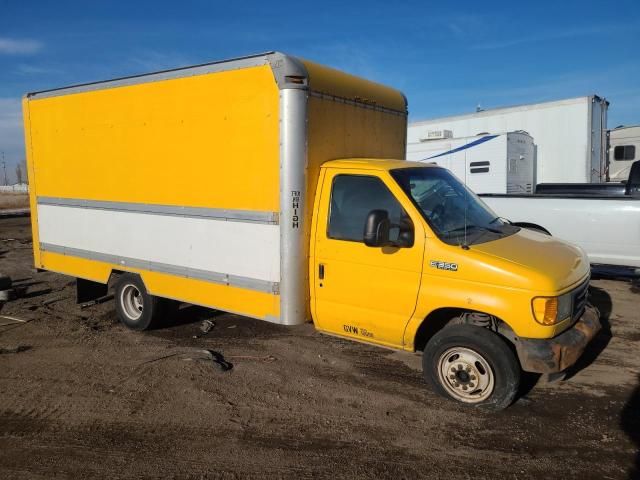 2005 Ford Econoline E350 Super Duty Cutaway Van