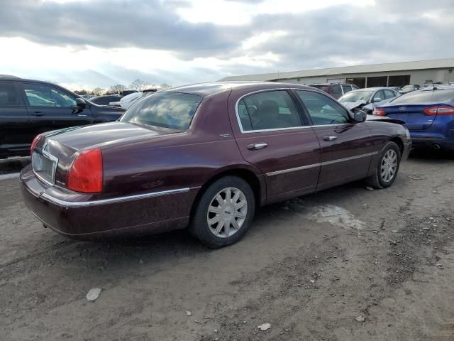 2007 Lincoln Town Car Signature Limited