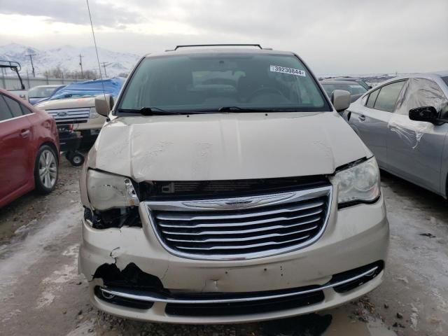 2013 Chrysler Town & Country Touring