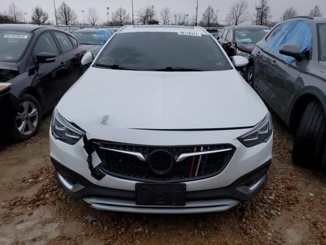 2019 Buick Regal Tourx Essence