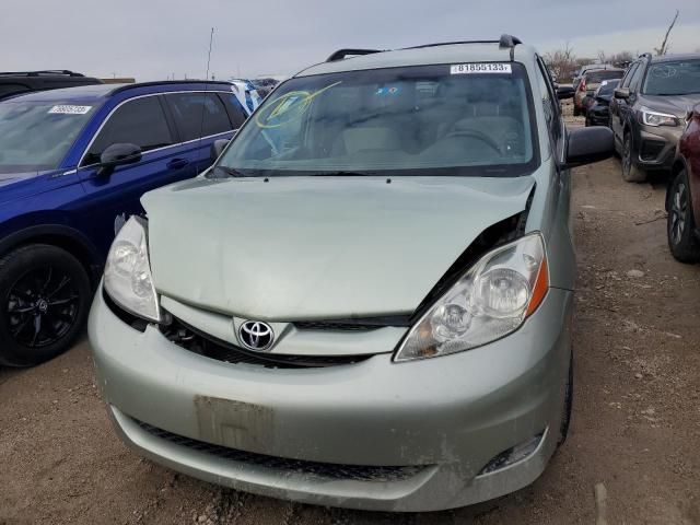 2009 Toyota Sienna CE