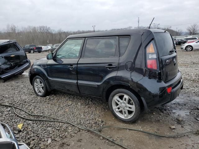 2011 KIA Soul +