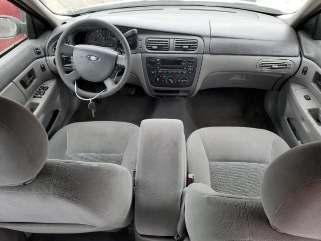 2005 Ford Taurus SE