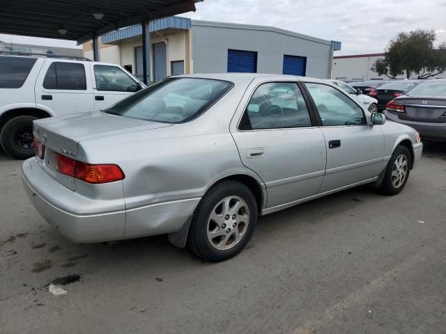 2001 Toyota Camry LE