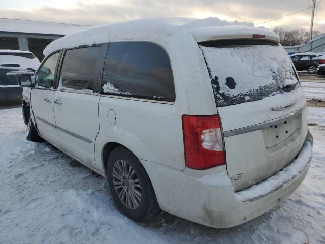 2015 Chrysler Town & Country Touring L