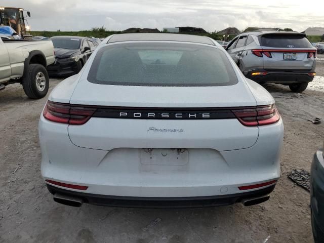 2018 Porsche Panamera 4