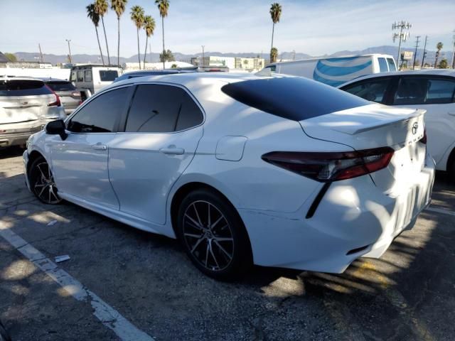 2022 Toyota Camry SE