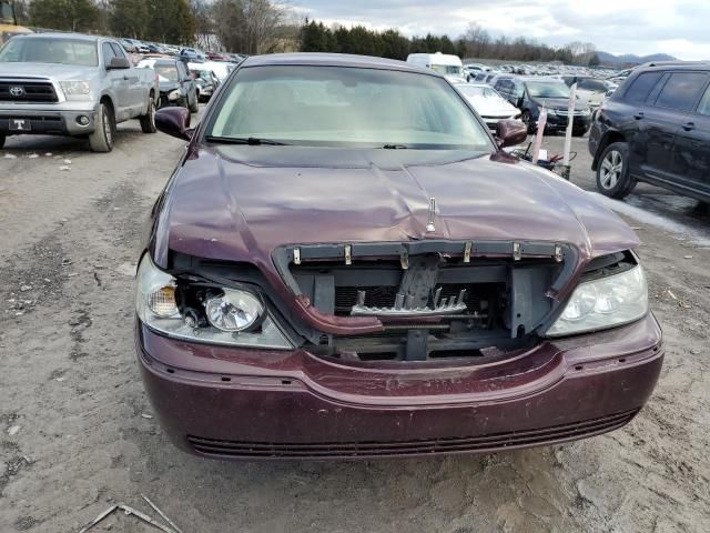 2007 Lincoln Town Car Signature Limited