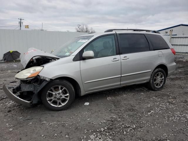 2006 Toyota Sienna XLE