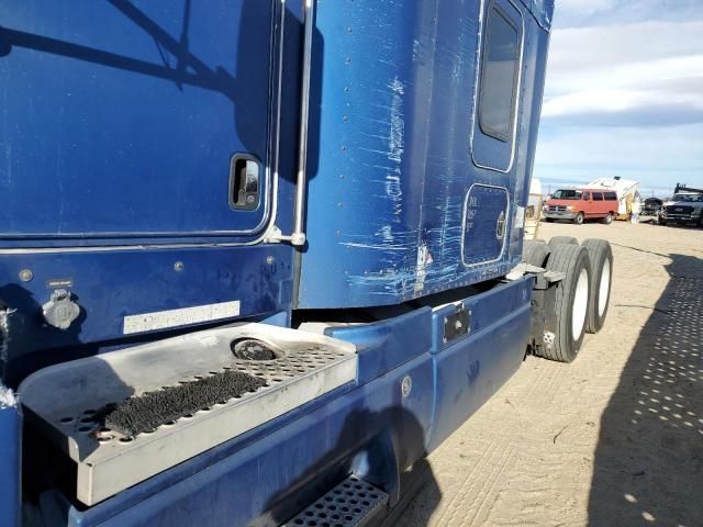 2003 Kenworth Construction T600