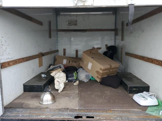 2003 GMC Savana Cutaway G3500