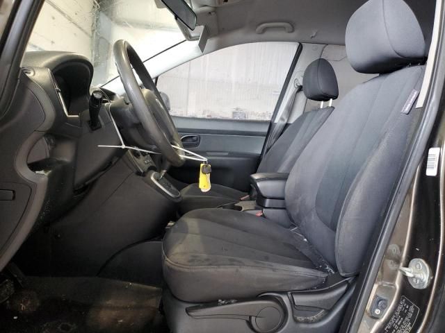 2009 KIA Rondo Base