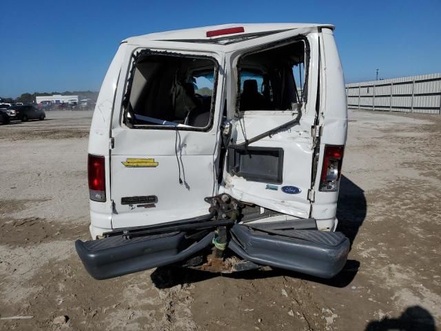 2012 Ford Econoline E350 Super Duty Wagon