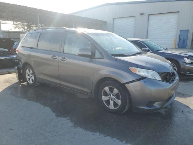 2011 Toyota Sienna LE