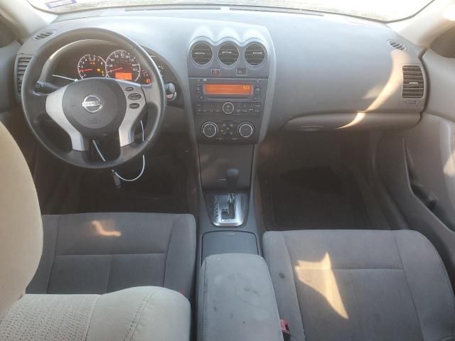 2010 Nissan Altima Base