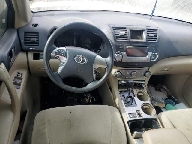 2011 Toyota Highlander Base